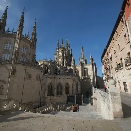 Tocando La Catedral By Exclusive Burgos Apartments Exterior photo
